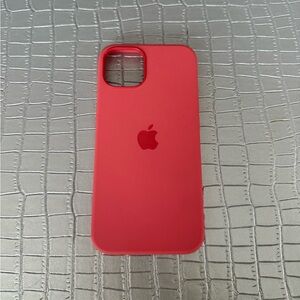 iPhone 12/13/14/15 apple pink silicone MagSafe case